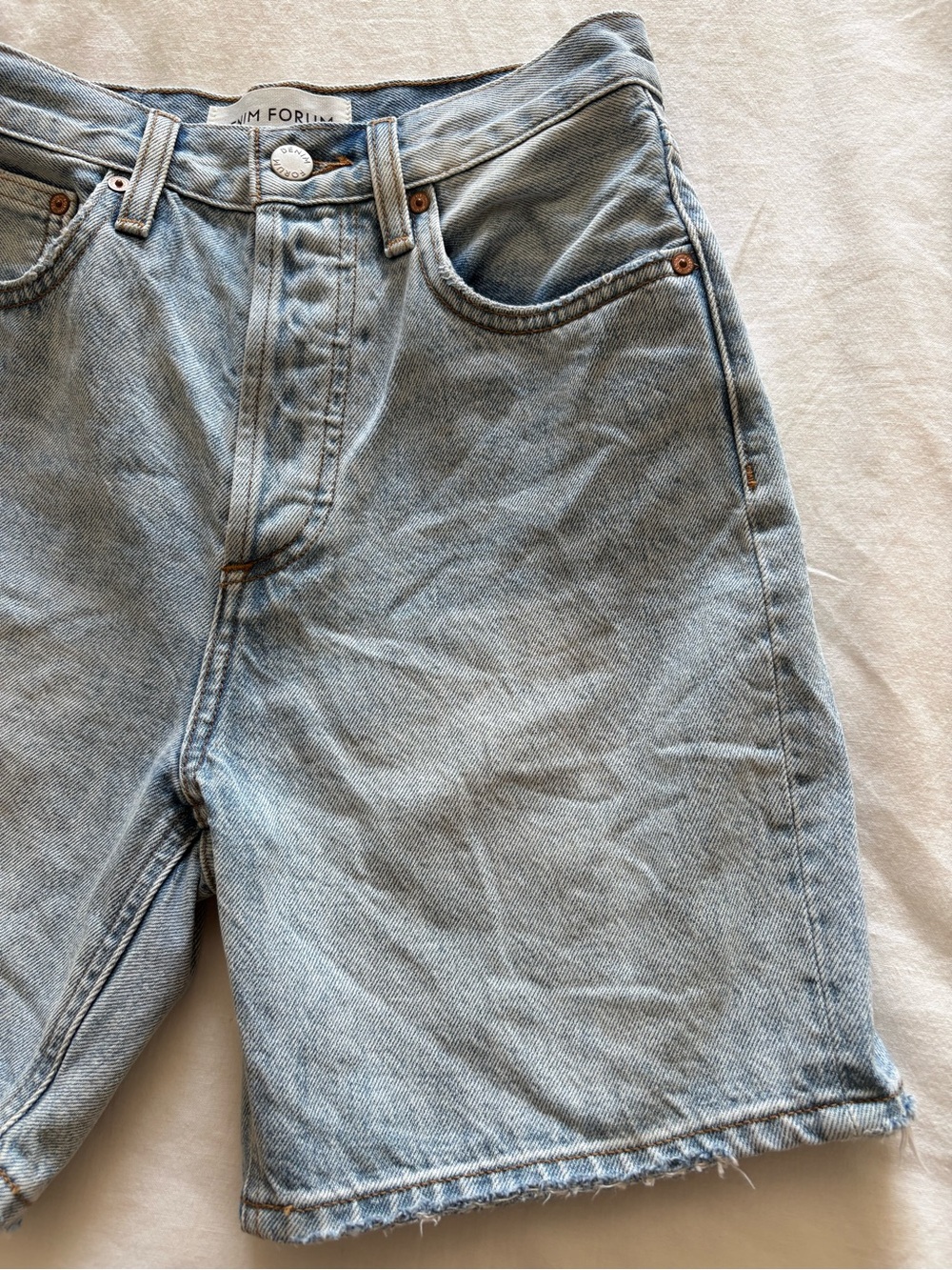Aritzia Denim Forum The Joni Loose Long Denim Shorts Light Blue 23 - Picture 3 of 7